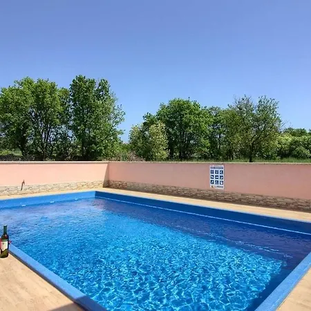 Mary Near Medulin With Private Pool Вилла